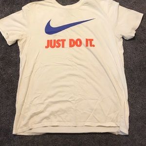 Nike T-Shirt